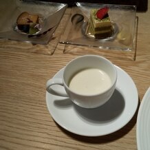 チャペル・ド・コフレ札幌の画像｜デザートとカリフラワーの冷製スープ