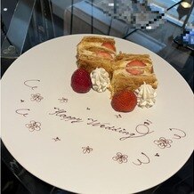 ザ・グラン銀座（ＴＨＥ　ＧＲＡＮＤ　ＧＩＮＺＡ）の写真｜マキシム・ド・パリのミルフィーユもいただきました。ウェディングケーキにもできるそうです。