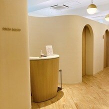 小さな結婚式　横浜店の画像｜ドレス試着部屋