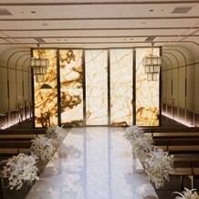 小さな結婚式　横浜店の画像｜シンプルなチャペル