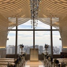 グランブリエ東京（GRAND BRILLER TOKYO）の写真｜天井がとても素敵でした！
47階からの眺望もよく、天気の悪い日でも光が差し込む素敵なところでした。
