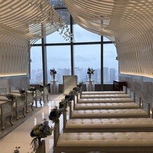 グランブリエ東京（GRAND BRILLER TOKYO）の画像｜チャペルをみたら絶対に結婚式がしたくなります