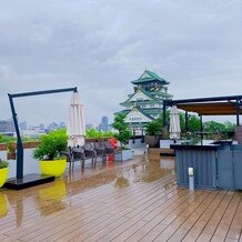 THE LANDMARK SQUARE OSAKA（ザ ランドマークスクエア オオサカ）の画像｜屋上での挙式