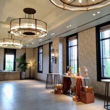 THE LANDMARK SQUARE OSAKA（ザ ランドマークスクエア オオサカ）の画像｜チャペル前のセレモニー広場