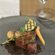 キャッスルガーデン ＯＳＡＫＡの画像｜黒毛和牛のフィレ肉 フォアグラのロッシーミ
～トリフェソース仕立て～
