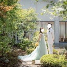 ＯＫＡＹＡＭＡ　ＭＯＮＯＬＩＴＨ（岡山モノリス）の写真｜庭にて後撮り