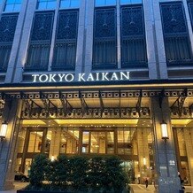 東京會舘の画像｜会場正面入り口
晴れた場合外の入り口からお越しいただくことをおすすめしました。