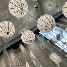 ノートルダム大阪ＯＮＥの画像｜幻想的な照明