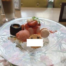 トリフォーリア ＮＡＧＯＹＡの写真｜試食のデザートの盛り合わせが見た目も可愛くてとてもおいしかった