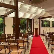 北野異人館　旧クルペ邸の画像｜教会ではない方の挙式会場です。ガーデン風です。