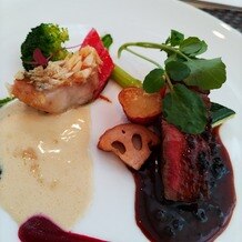 北野異人館　旧クルペ邸の画像｜試食したメインのお料理です。
左手の魚料理がびっくりするほど美味しかったです。