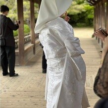 平安神宮会館の写真｜平安神宮で式を挙げる方限定の白無垢にしました。桜と橘の神紋が入ってます！