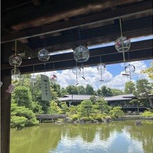 平安神宮会館の写真｜夏は風鈴も。外国人もちらほら。式場があるのは有料エリアのため、人が少なくて良い。