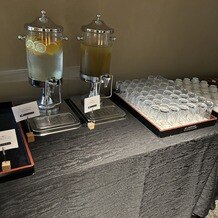 平安神宮会館の写真｜ゲスト控え室の飲み物