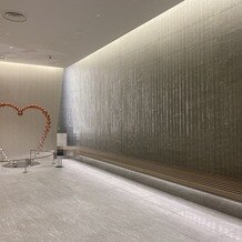 ホテルロイヤルクラシック大阪の画像｜挙式会場の入口