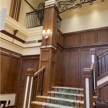 ARBRE ORANGE（アーブルオランジュ）の画像｜階段からの中座はよかった！
階段に敷いてある絨毯がかわいい