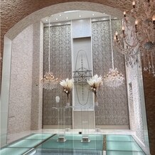 ART HOTEL NEW TAGAWA(アートホテル小倉　ニュータガワ)の画像｜クリスタル調のチャペル