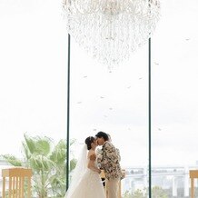 ララシャンスガーデン　東京ベイの画像｜羽が降ってくる演出とっても美しいです