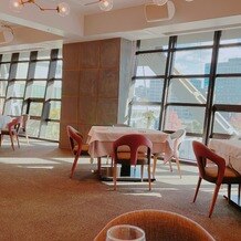 THE TOWER HOTEL NAGOYA（ザタワーホテルナゴヤ）の画像｜ガラス張りの披露宴会場