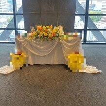 THE TOWER HOTEL NAGOYA（ザタワーホテルナゴヤ）の写真｜ポムポムプリンをイメージした黄色を基調とした装花