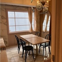 MAISON ROSE DAIKANYAMAの写真｜新婦衣装部屋。来年2月？頃に改装工事されるようです。