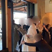 ＡＯＩ　ＮＡＰＯＬＩ　ＩＮ　ＴＨＥ　ＰＡＲＫの写真｜新郎新婦入場の様子