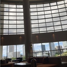 ザ・マークグランドホテルの写真｜開放的なロビーでゆっくりウェルカムスペースを満喫できそう