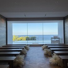 ＡＭＡＮＤＡＮ　ＢＬＵＥ　青島（アマンダンブルー青島）の写真｜美しい景色の見える挙式会場です。