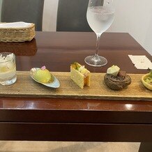 ｕｎｅ osaka（ユヌ 大阪）の画像