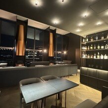 ｕｎｅ osaka（ユヌ 大阪）の写真｜ゲストが待機するロビー