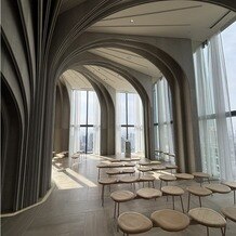 ｕｎｅ osaka（ユヌ 大阪）の画像｜入り口から見た景色