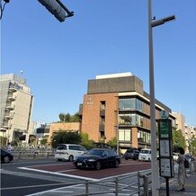 BRASS BLEU 東京の写真｜まだオープンされていないので、外からの写真です。