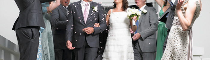 結婚式ゲストの服装