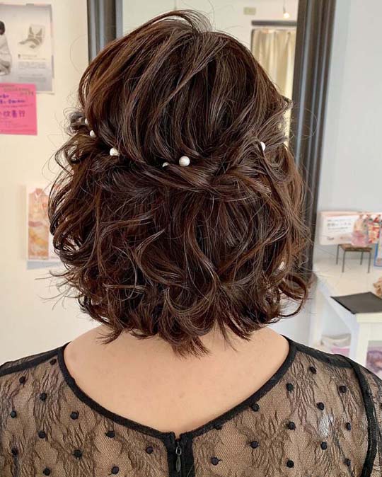 結婚式 ゲストの髪型　ハーフアップ1