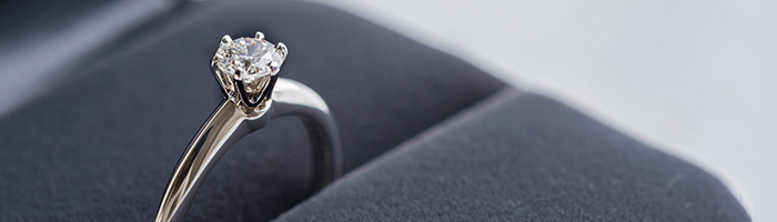 婚約指輪で人気のソリティア