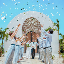 瀬良垣島教会／アールイズ・ウエディング