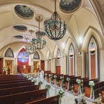 藻岩シャローム教会：【25周年プラン登場】陽光降り注ぐ大聖堂と自然彩るパーティ空間で笑顔溢れる一日を