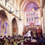 ノートルダム宇部 Notre Dame UBE：やわらかな光が包む本格大聖堂。ゲストの心に刻まれる結婚式を