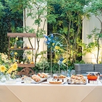 山手迎賓館　横浜：涼しげなコーディネートでフレッシュな夏をイメージしたパーティに。ガーデンでのデザートタイムも大充実！