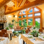 ガーデンレストラン　メープルヒル（Maple Hill）：【試食付きフェア開催中！】送迎バス1台無料。美食でもてなす「森の中のレストラン」