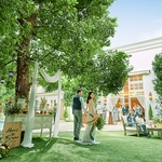 アーククラブ迎賓館　郡山：【水・自然・光の絶景ロケーション】プールガーデン付リゾート邸宅で貸切ウエディング