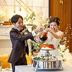 アーククラブ迎賓館　広島：緑豊かなガーデン付きの貸切邸宅で自然体のパーティ。巨大プリンへのソースかけや中座シーンも思い出に