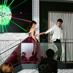 ホテルモントレエーデルホフ札幌：エンターテイメント性あふれるシーンがいっぱい！再入場はふたり自らダンスを披露してライブ会場のよう