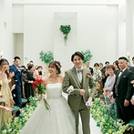 ホテル メルパルク熊本：ゲストが参加して楽しめる挙式。結婚証明書代わりのフラワーベースや12本のバラのセレモニーを取り入れた