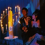 ベルクラシック大阪：燭台型のシャンデリアがやさしい光を放つ披露宴会場。丁寧に打合せして決めた可愛いコーディネートも話題に