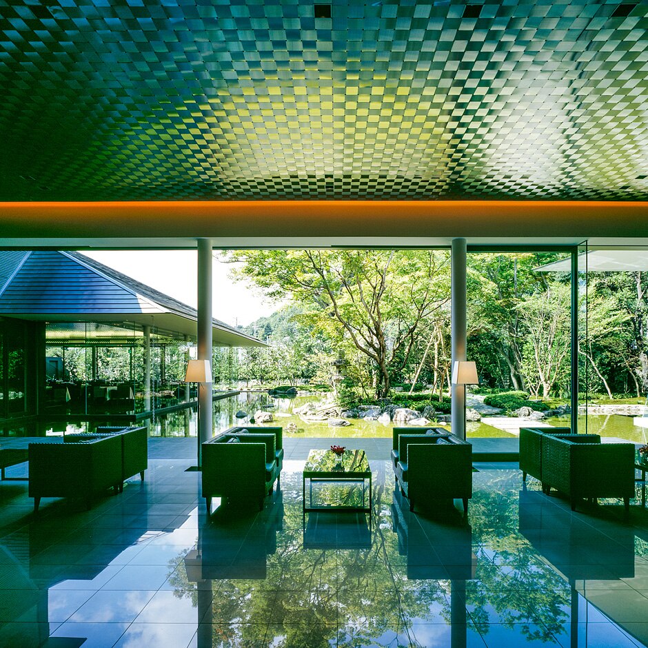 京都　北山モノリス（ＫＹＯＴＯ　ＫＩＴＡＹＡＭＡ　ＭＯＮＯＬＩＴＨ）の写真