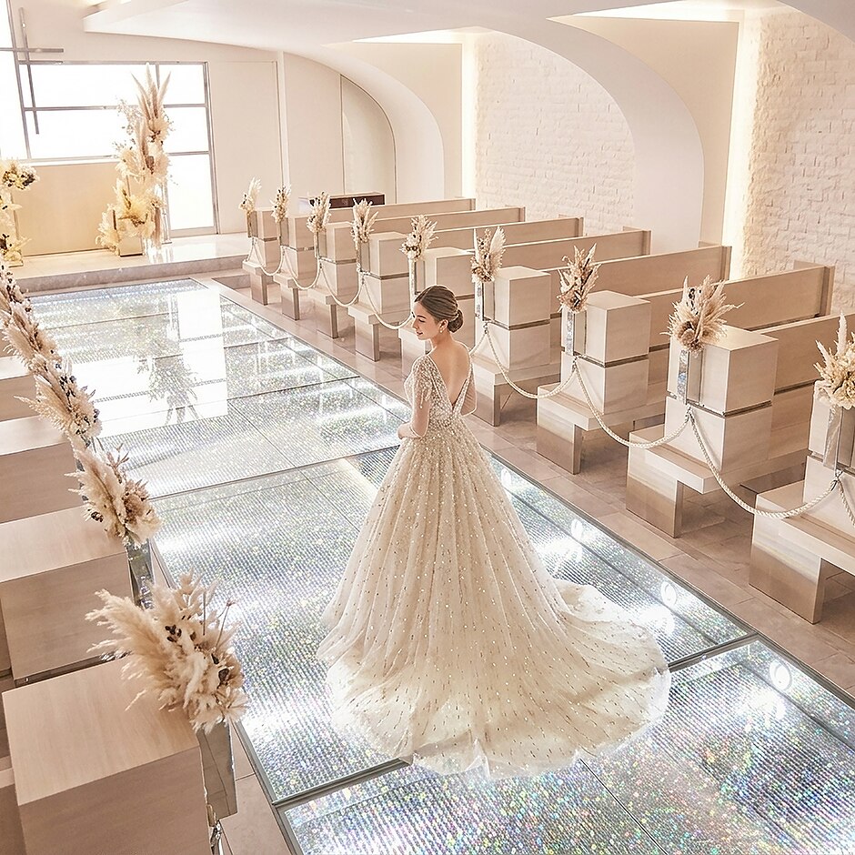 ＤＵＣＬＡＳＳ　ＯＳＡＫＡ　デュクラス大阪の写真