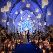 アニヴェルセル 白壁