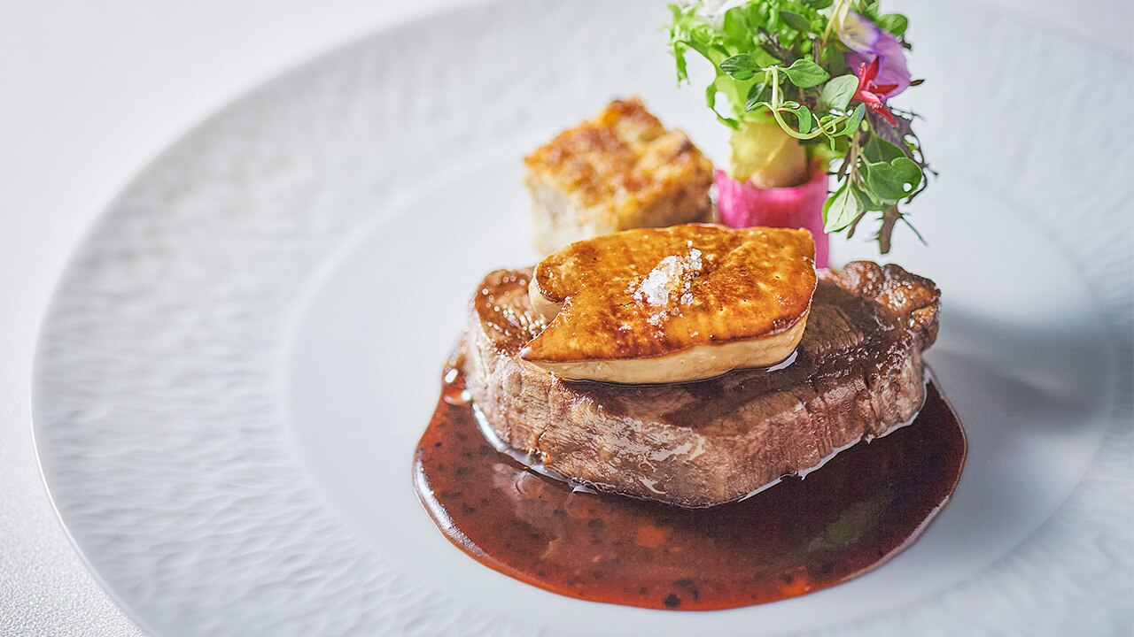 アニヴェルセル 白壁のおすすめスタイルの写真3-1