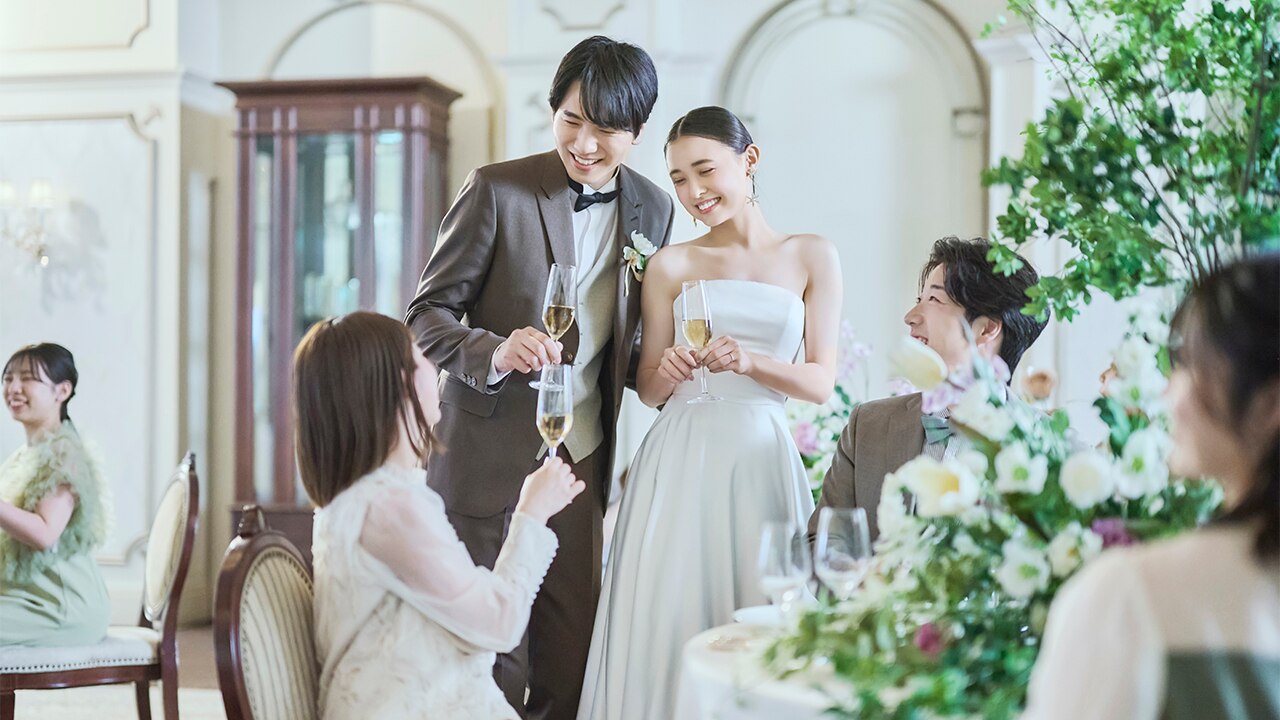 アニヴェルセル 白壁のおすすめスタイルの写真3-3